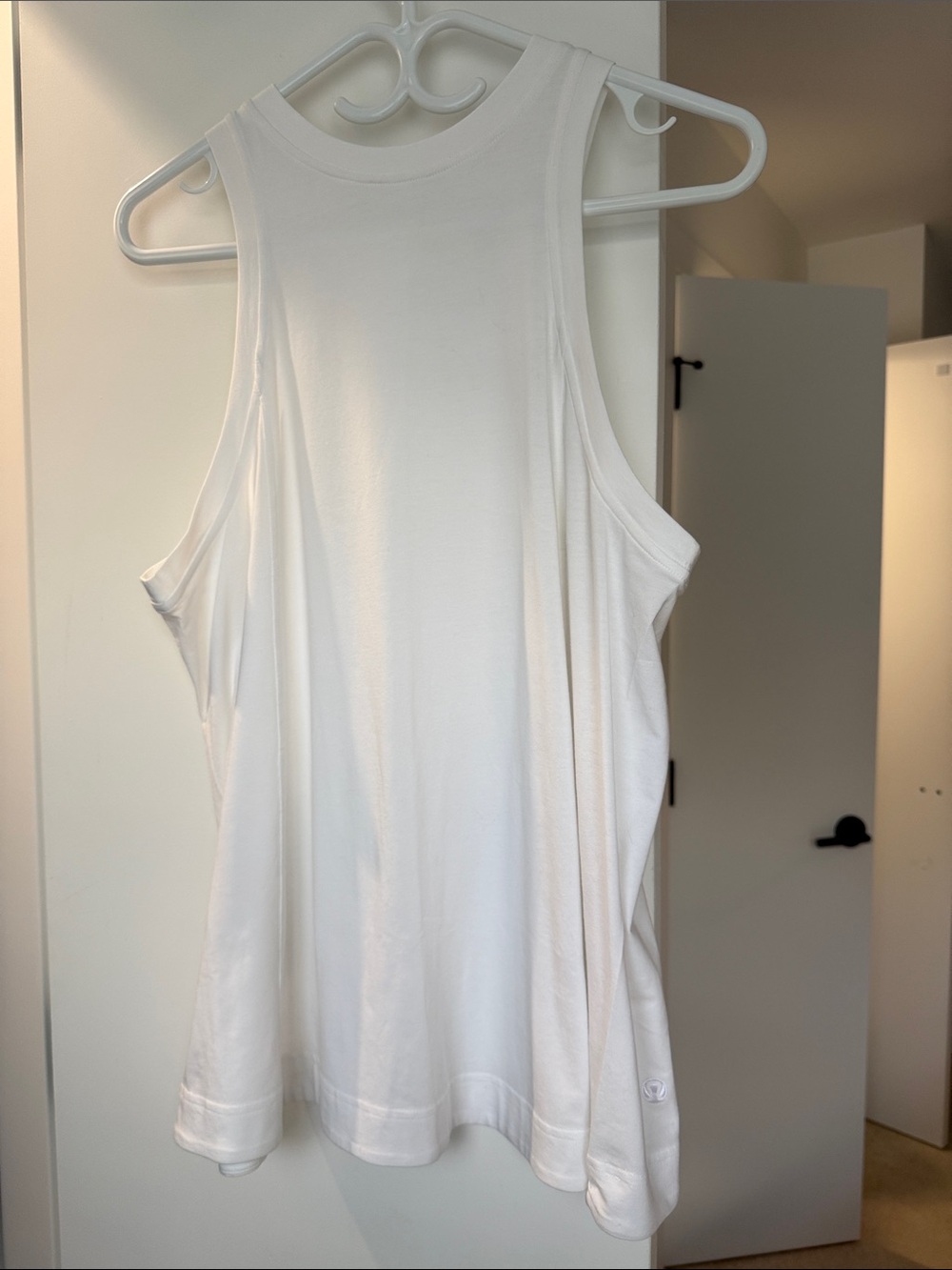 Lululemon white long cotton crewneck tank top